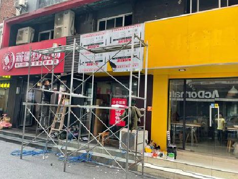 津市制作广告招牌如何避免它发黄？